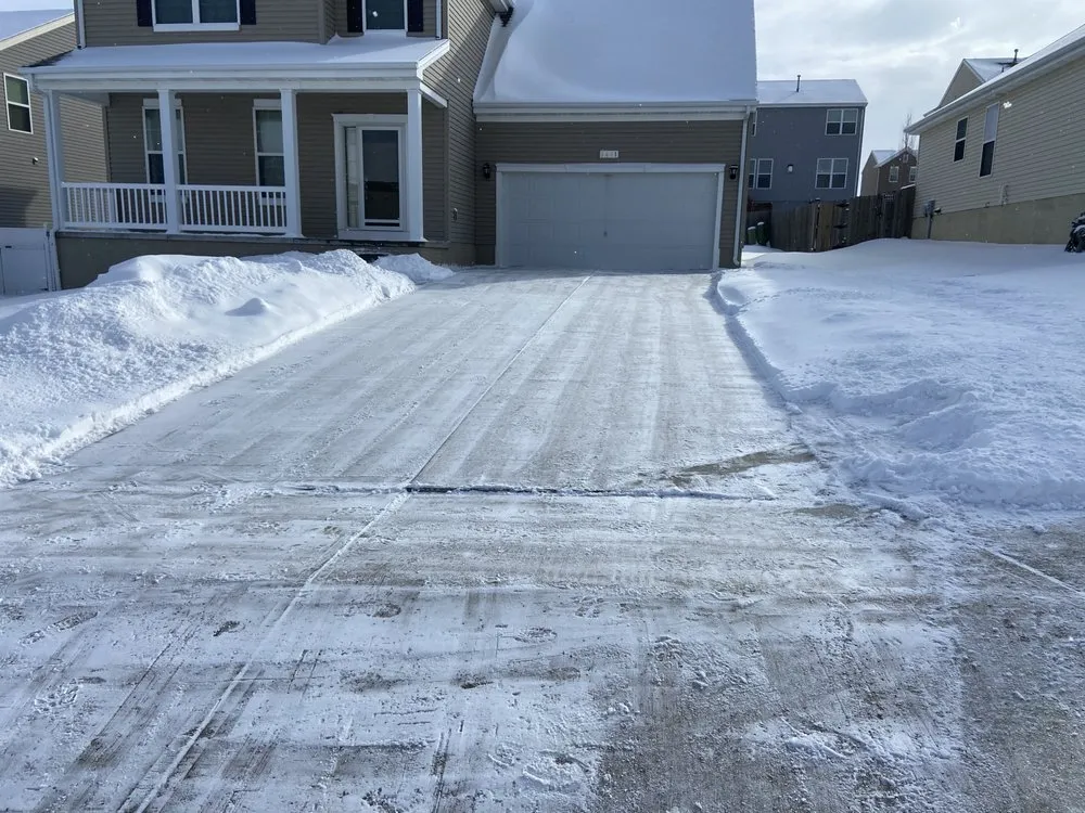 Professional yard cleanup service in Omaha, NE by Team Kilian Services