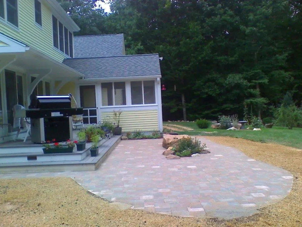 Top-rated garden landscaping experts serving North Branford, CT - Team Landscaping