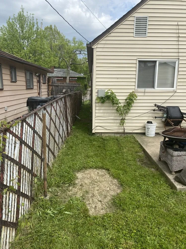 Professional yard cleanup service in Garfield Heights, OH by Team Pace 4 Hire