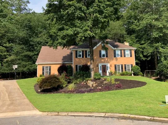 Team Turf Landscapes Logo