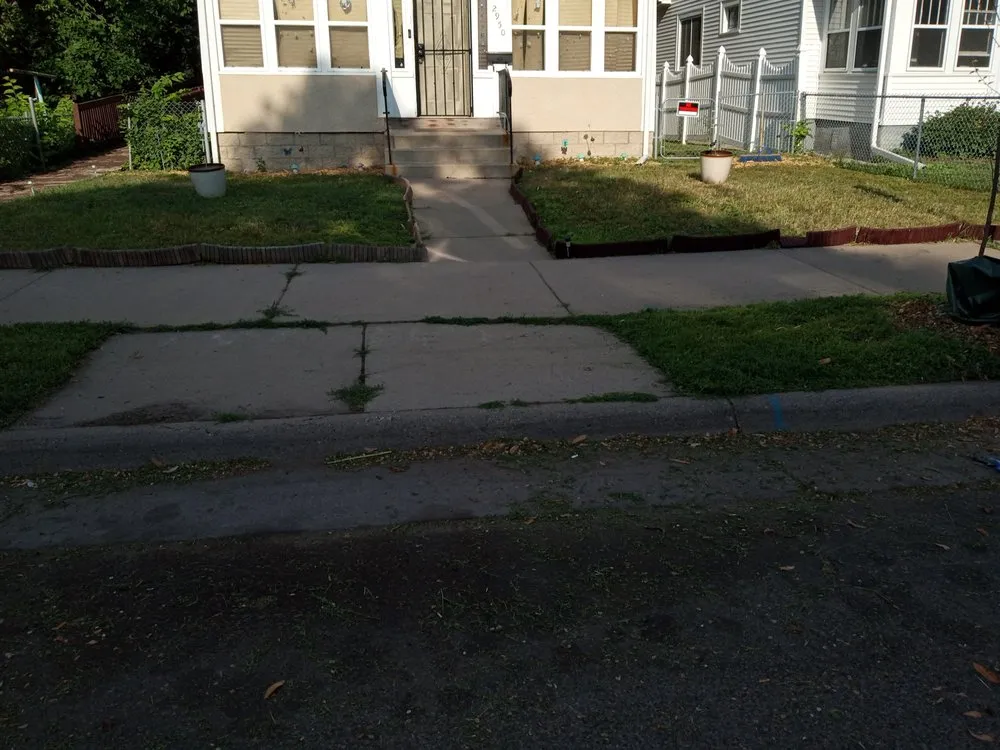 Expert garden landscaping experts serving Minneapolis, MN - Team Williams Lawn & Snow Services