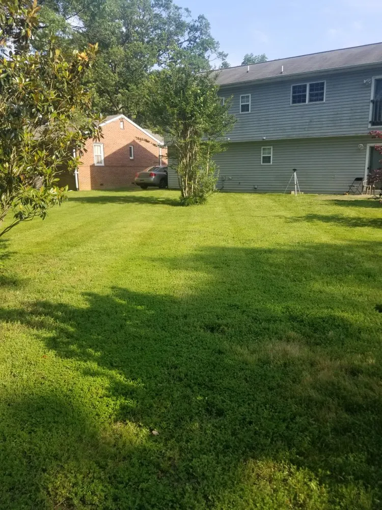 Affordable landscaping services in Waldorf, MD by Teasley’s Lawncare & Services