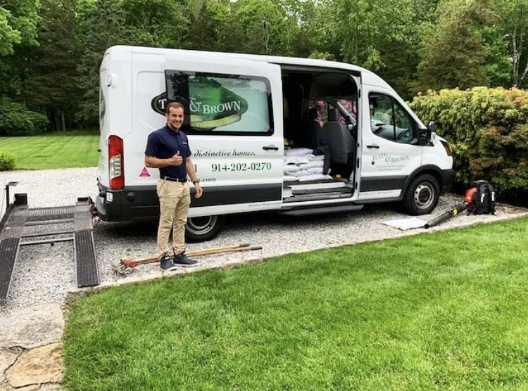 Professional garden landscaping for year-round maintenance in Norwalk, CT by Teed & Brown