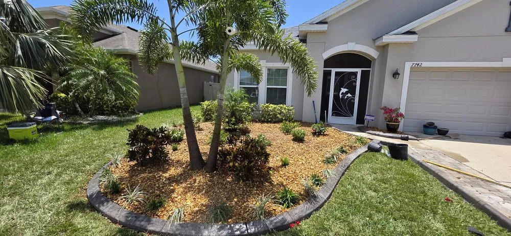 Affordable lawn mowing service for beautiful yards across West Palm Beach, FL - Tee's Affordable Lawn care