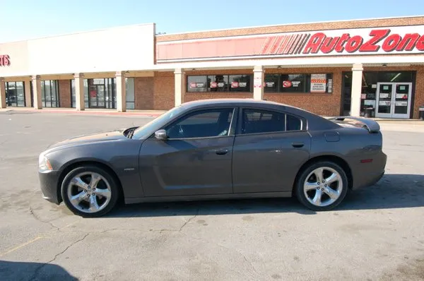 Tee's mobile services