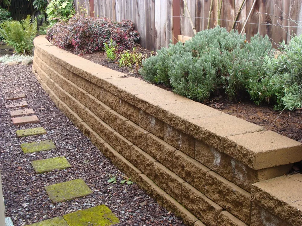 Custom garden landscaping in Novato, CA - Tefra Maintenance
