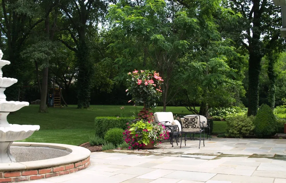 Professional lawn care service in Breese, IL by Tehandon Landscapes & Trees