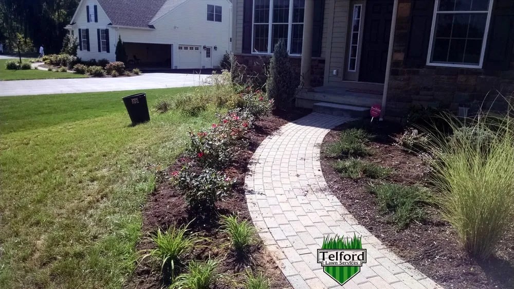 Reliable yard cleanup service for homes in Hoosick Falls, NY by Telford Lawn Services