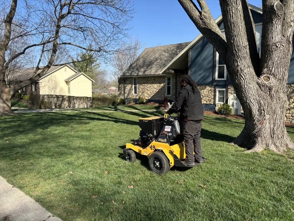 Local yard maintenance experts serving Kansas City, MO - Tell A Friend Lawn And Landscape