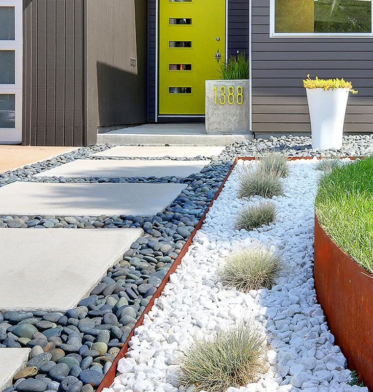 Top-rated lawn care service in Davie, FL by Tellez Lawn Services