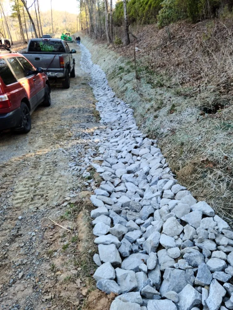 Top-rated lawn mowing service experts serving Swannanoa, NC - Tellez's Landscaping & Land Care