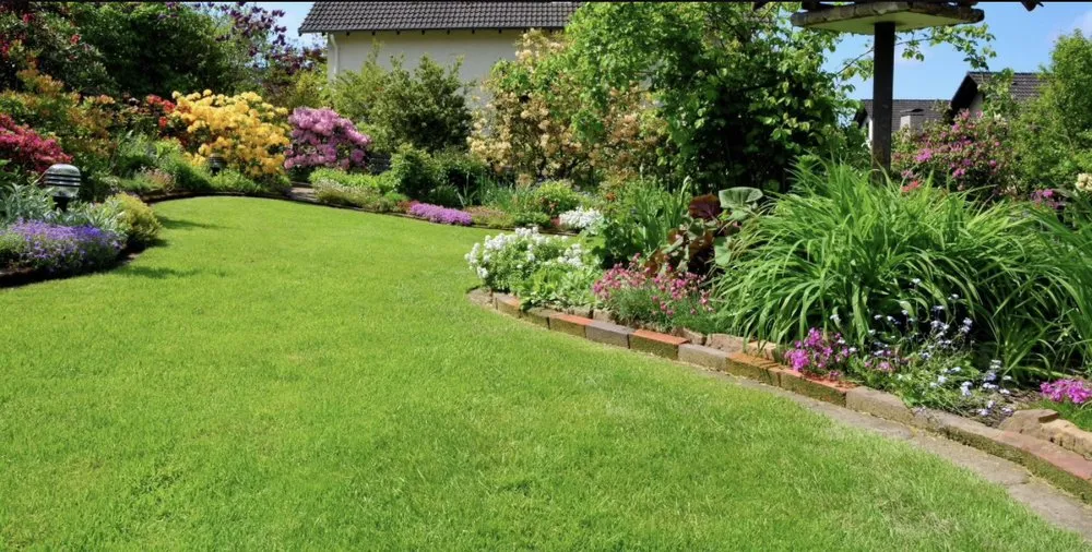 Reliable lawn mowing service experts serving Fowler, OH - Telshaw's Lawn Care