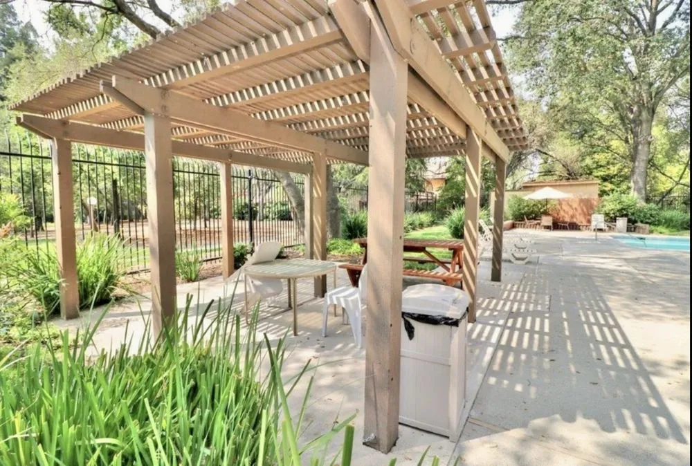 Affordable yard cleanup service for residential properties across Auburn, CA - Tenas Landscape