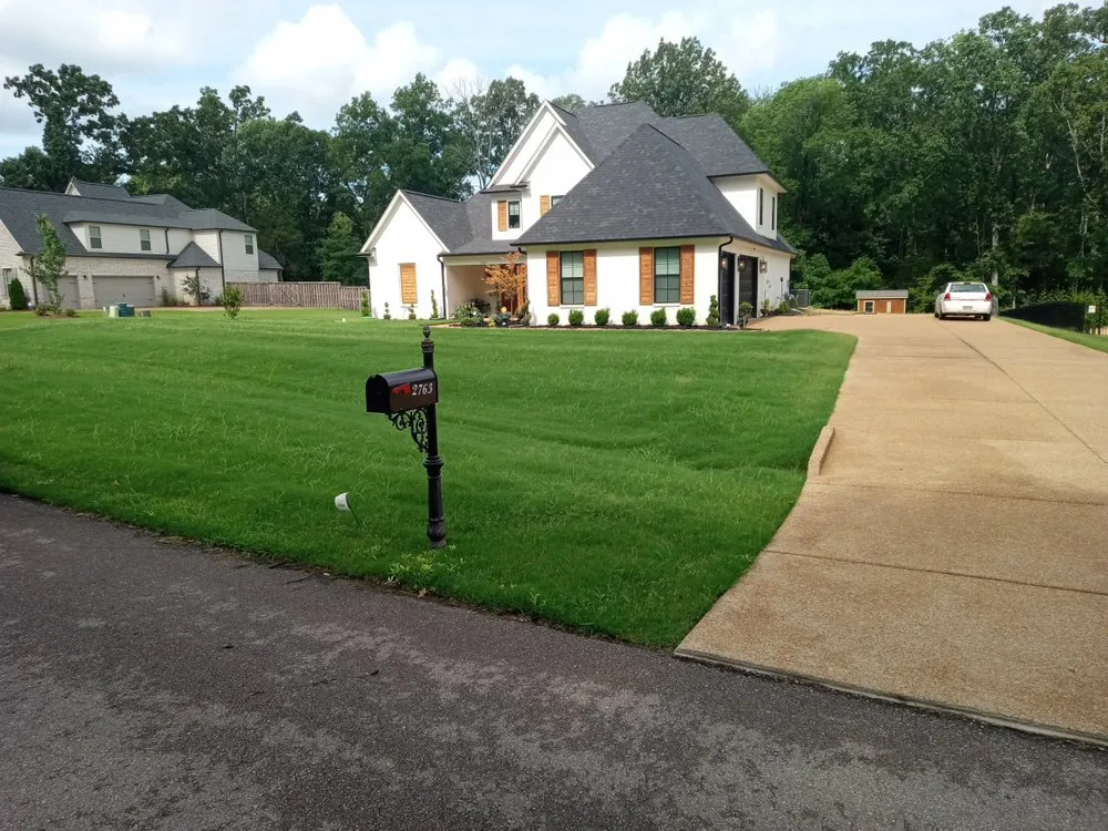 Reliable landscape design in Southaven, MS by Tency J & W Lawn Services