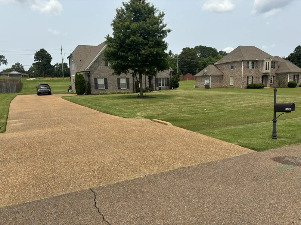 Custom outdoor landscaping experts serving Southaven, MS - Tency J & W Lawn Services