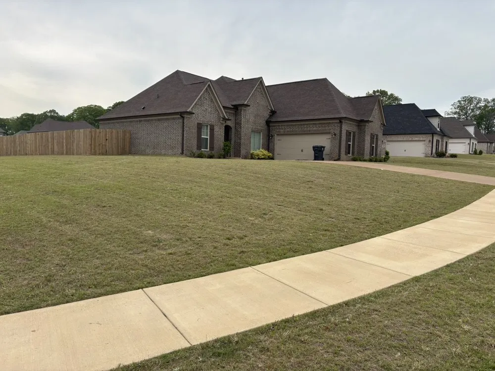 Custom outdoor landscaping experts serving Southaven, MS - Tency J & W Lawn Services