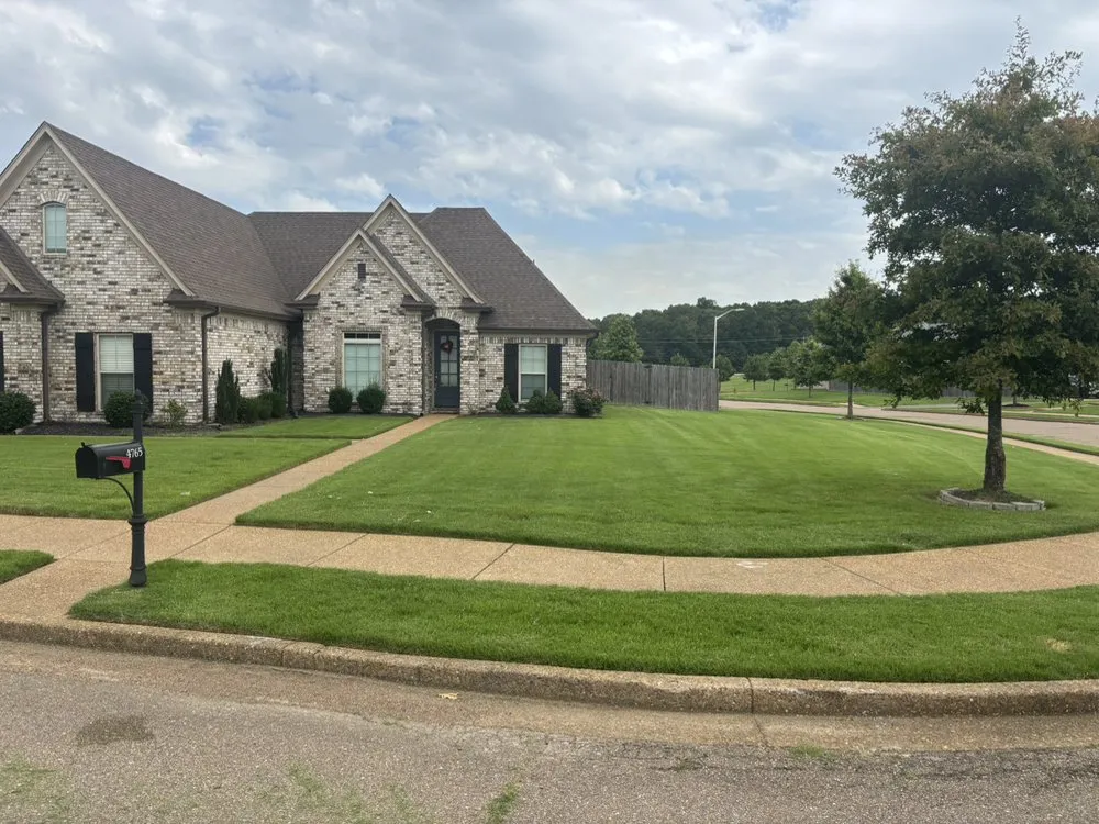 Local outdoor landscaping for year-round maintenance in Southaven, MS by Tency J & W Lawn Services