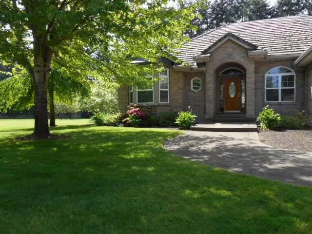 Expert landscape installation experts serving Eugene, OR - Tender Earth Yard Care