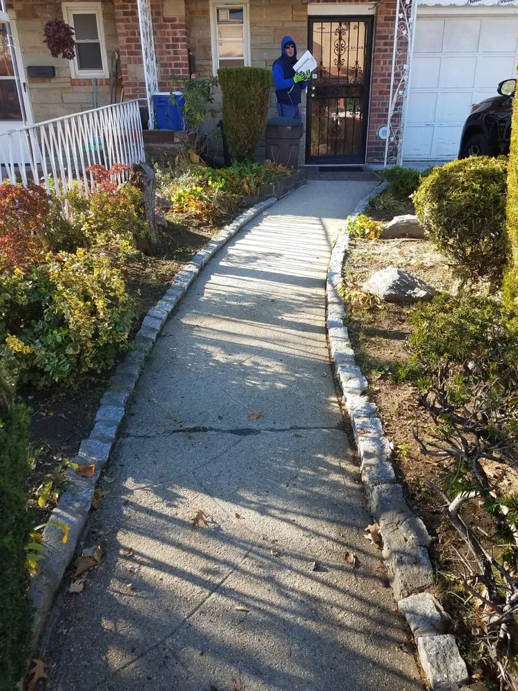 Top-rated yard cleanup service experts serving Queens, NY - Tennant Lawn Care