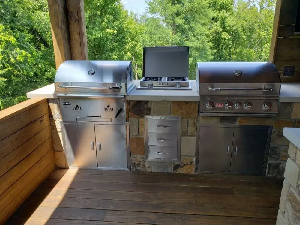 Professional yard cleanup service in Franklin, TN by Tennessee Custom Pools