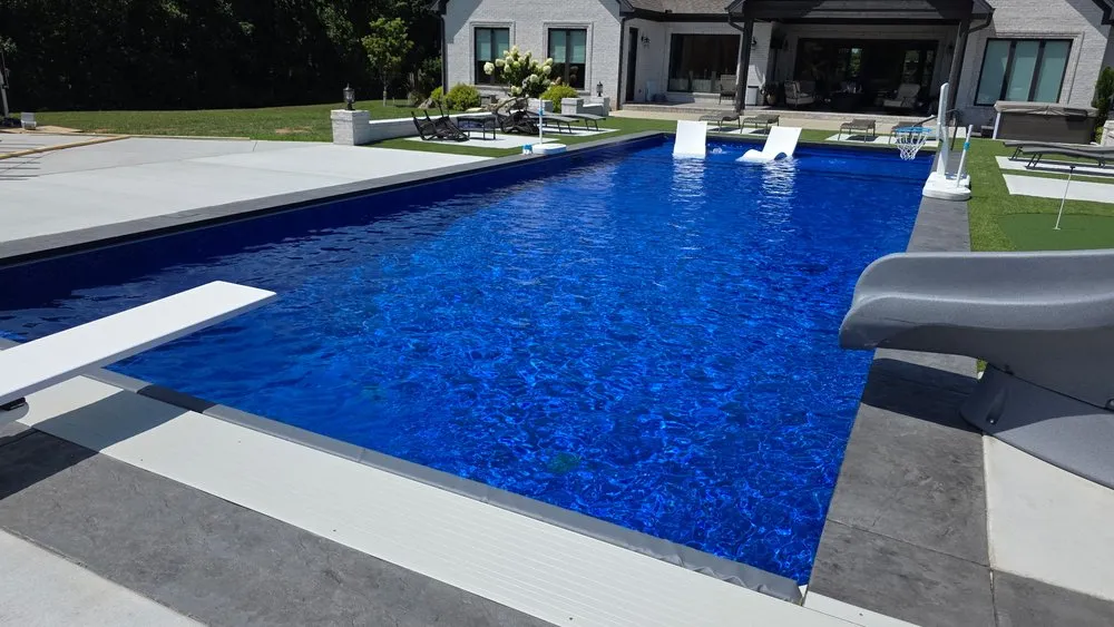 Trusted lawn care service in Nashville, TN by Tennessee Landsculpture