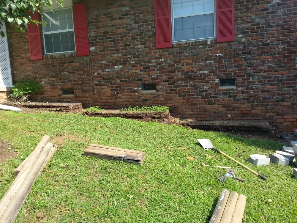 Custom lawn mowing service for year-round maintenance in Oliver Springs, TN by Tennessee Lawn Care Inc