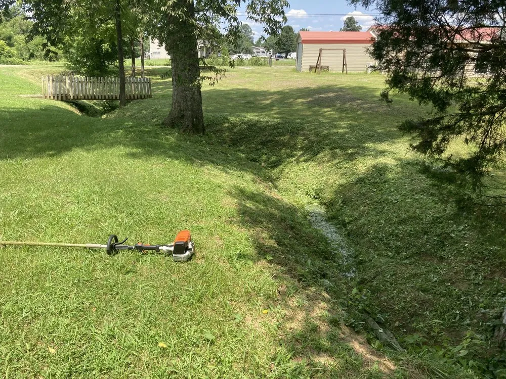 Reliable yard cleanup service experts serving Loudon, TN - Tennessee Roots Lawn Care
