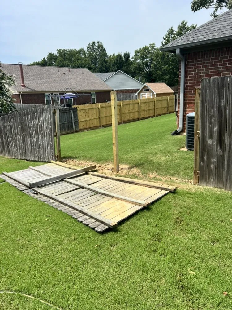Affordable yard maintenance in Memphis, TN - Tennessee Sharpest Lawns