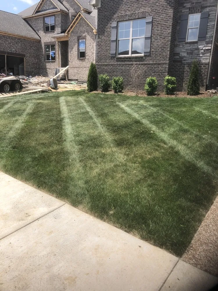 Local lawn mowing service in Hendersonville, TN - Tennessee Turf Pros