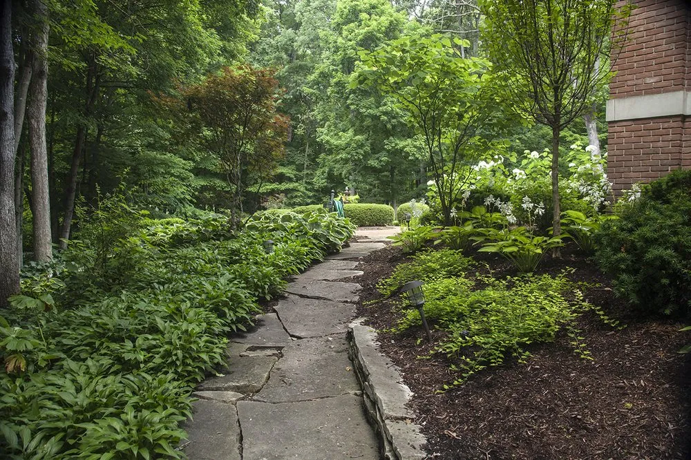 Reliable lawn care service experts serving Maple Park, IL - Tentinger Landscapes