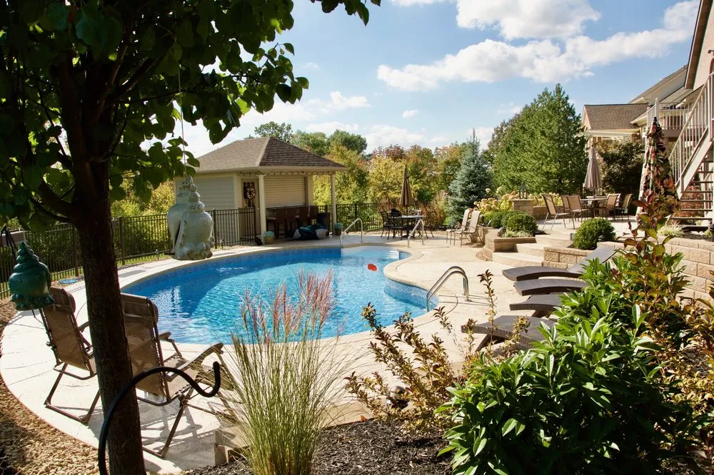 Reliable garden landscaping for homes in Cincinnati, OH by Tepe Landscape & Design Group