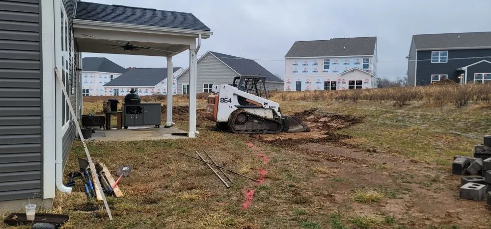 Top-rated landscape design for homes in Shelbyville, KY by Tereso Estrada