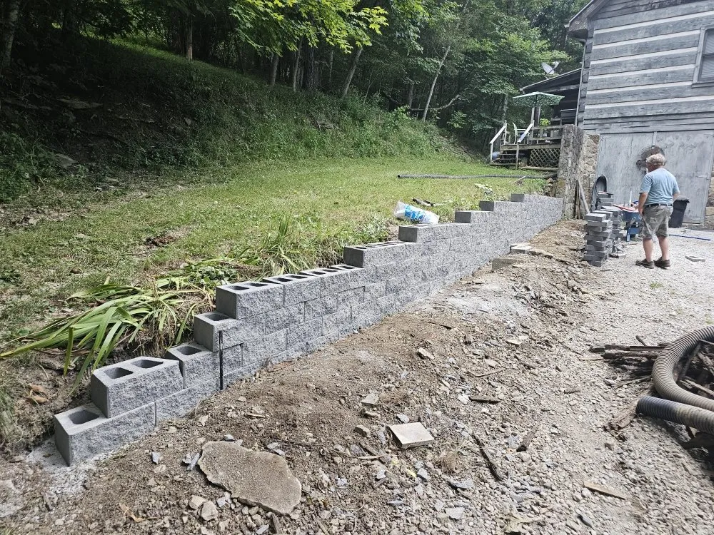 Local lawn care service for outdoor upgrades in Shelbyville, KY by Tereso Estrada