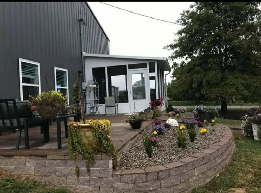 Professional yard cleanup service in Shelbyville, KY - Tereso Estrada