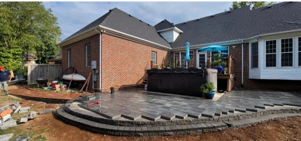 Top-rated residential landscaping for year-round maintenance in Shelbyville, KY by Tereso Estrada