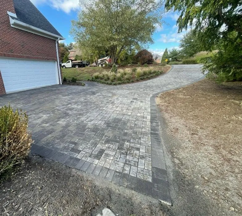 Local landscaping services in Pittsburgh, PA by TerraGreen Landscapes