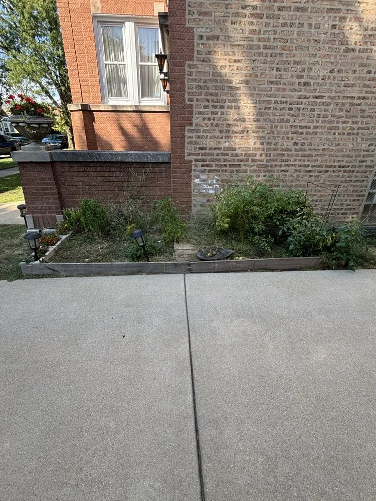 Top-rated lawn mowing service for homes in Plainfield, IL by TerraVista Landscaping