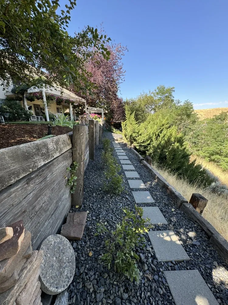 Local garden landscaping in Garden City, ID - Terravita Landscape & Gardening