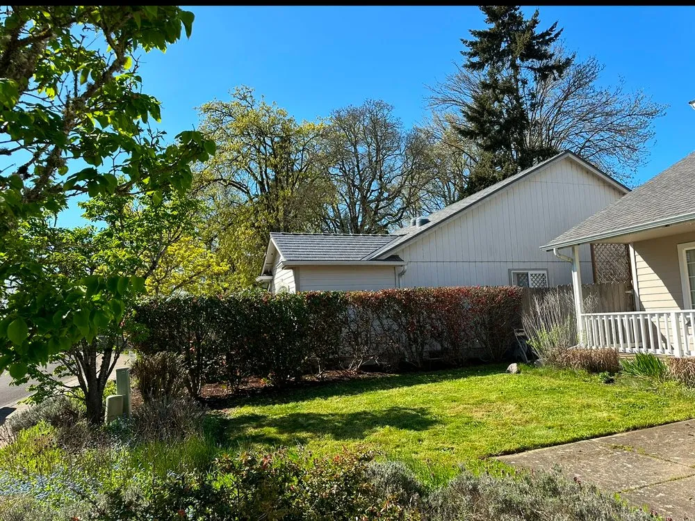 Custom residential landscaping experts serving Eugene, OR - Terrazas Landscaping Pros