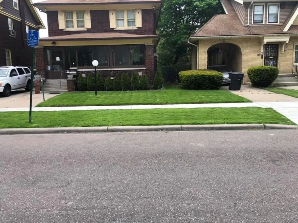 Affordable garden landscaping experts serving Detroit, MI - Terrells All Around Services