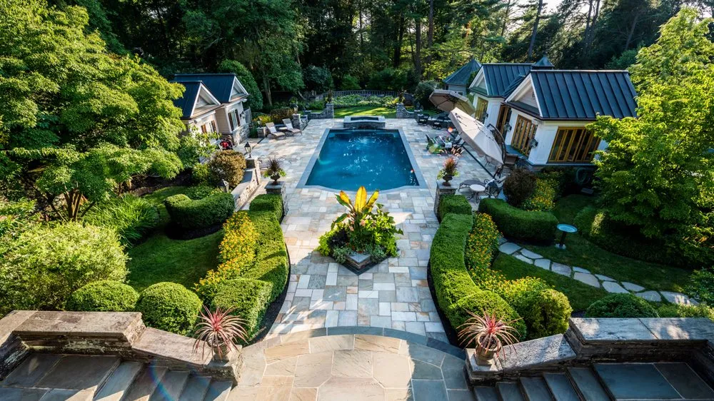 Affordable lawn mowing service in Conshohocken, PA - Terren Landscapes