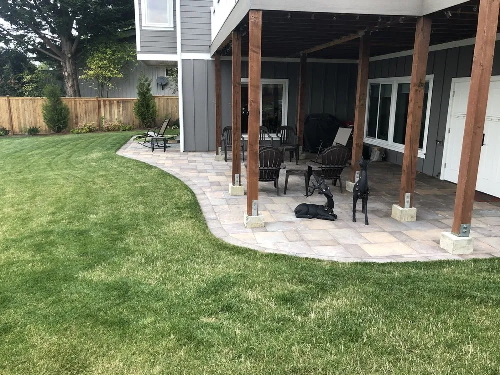 Custom lawn mowing service in Seattle, WA - Terreworks