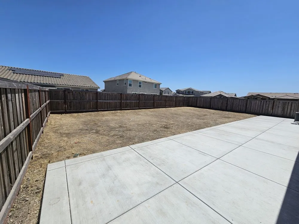 Custom lawn care service experts serving Lathrop, CA - Terriquez Landscaping