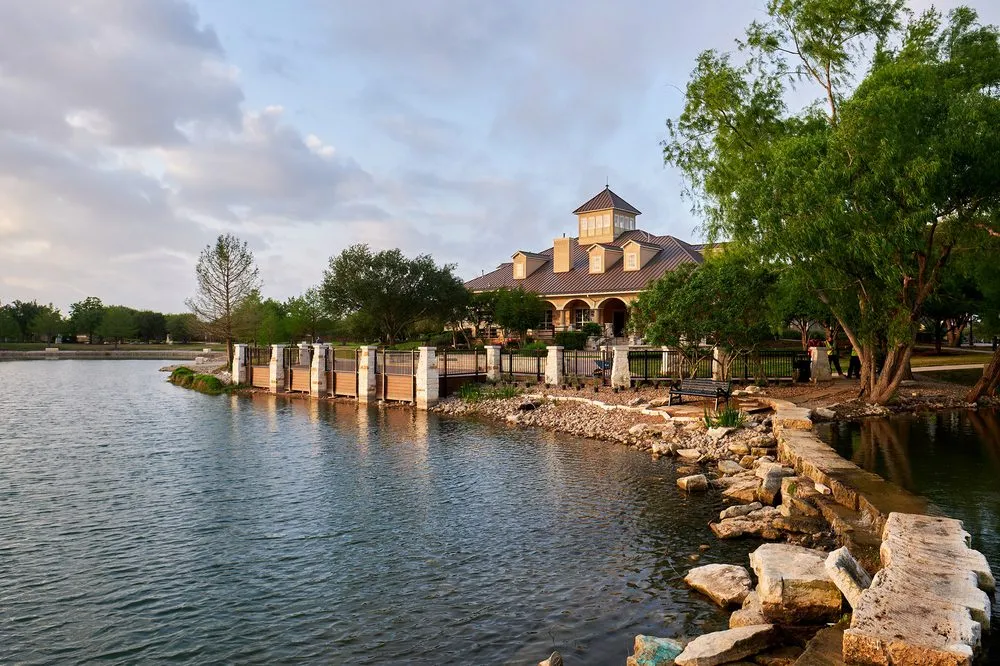 Expert residential landscaping in Katy, TX by Terry's Landscape