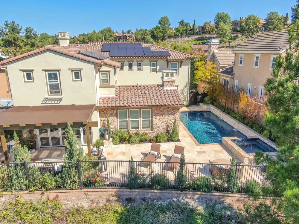 Affordable landscaping services for homes in Orange, CA by Teserra