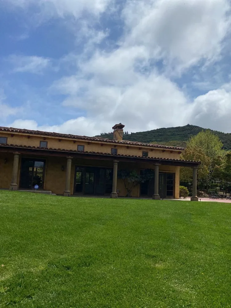 Affordable yard maintenance for beautiful yards across San Jacinto, CA - Tesoro Landscaping