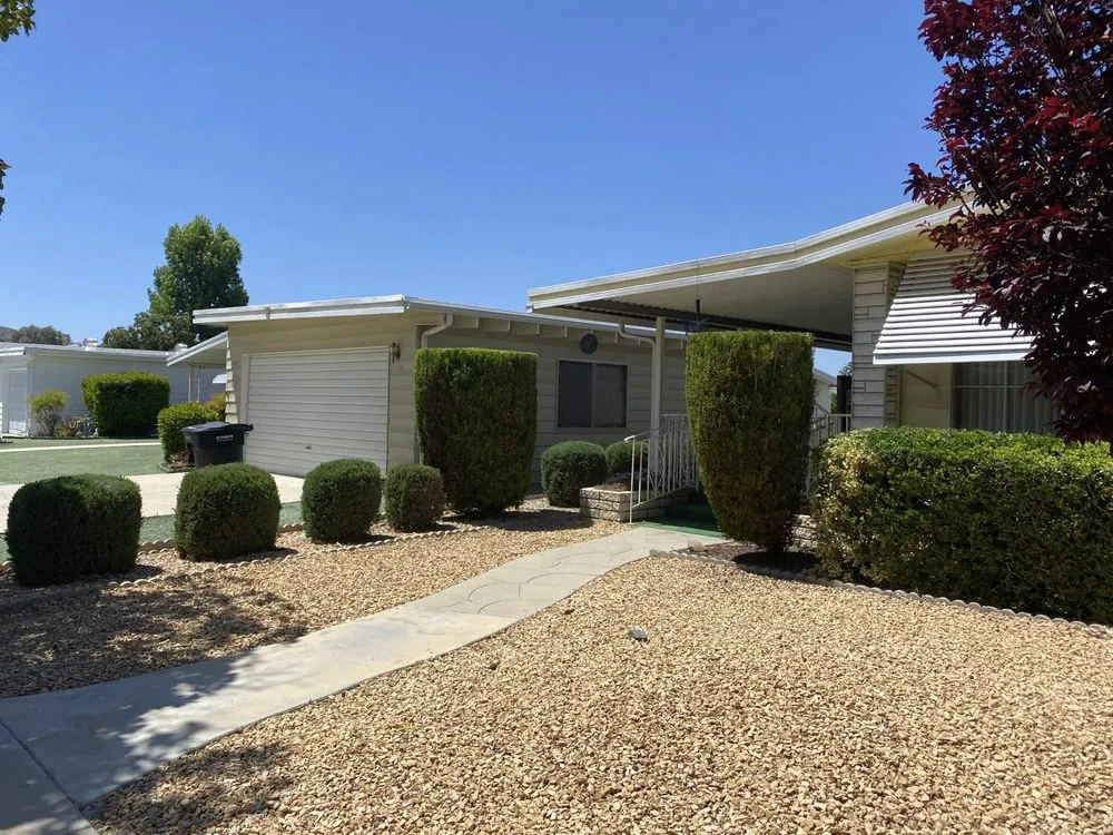 Trusted yard maintenance in San Jacinto, CA - Tesoro Landscaping