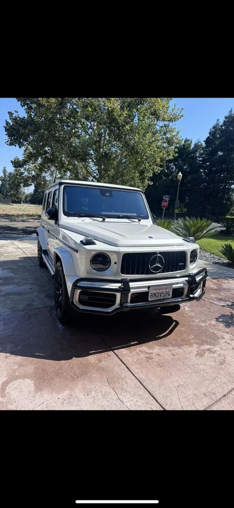 Affordable lawn mowing service in Modesto, CA - Tesoro Pristine Property Cleaning