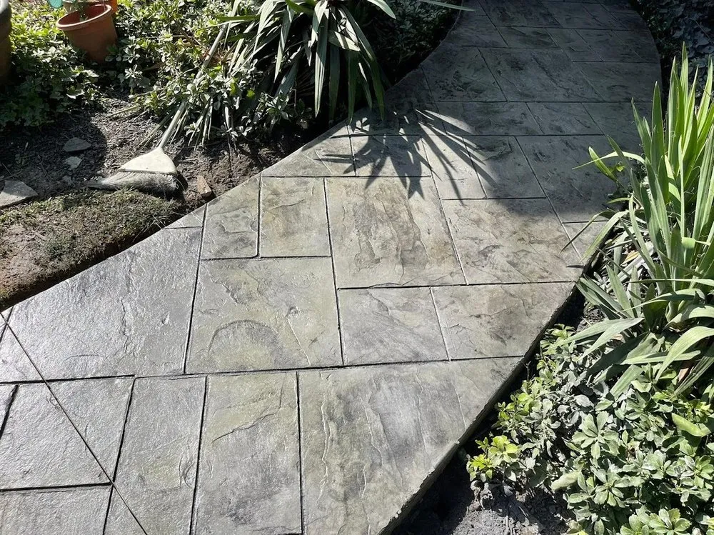 Expert yard cleanup service for beautiful yards in Elkins Park, PA by Teva Landscaping