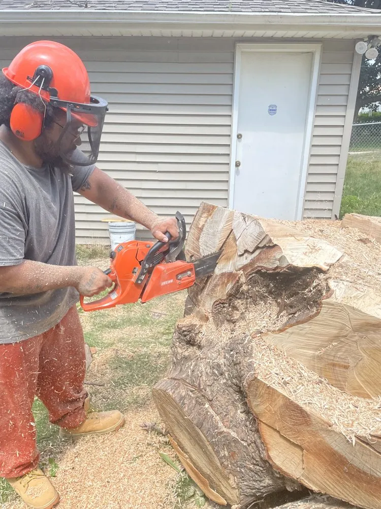 Professional garden landscaping with custom design across Milwaukee, WI - Tevin & Sons Lawn Care & Snow Removal